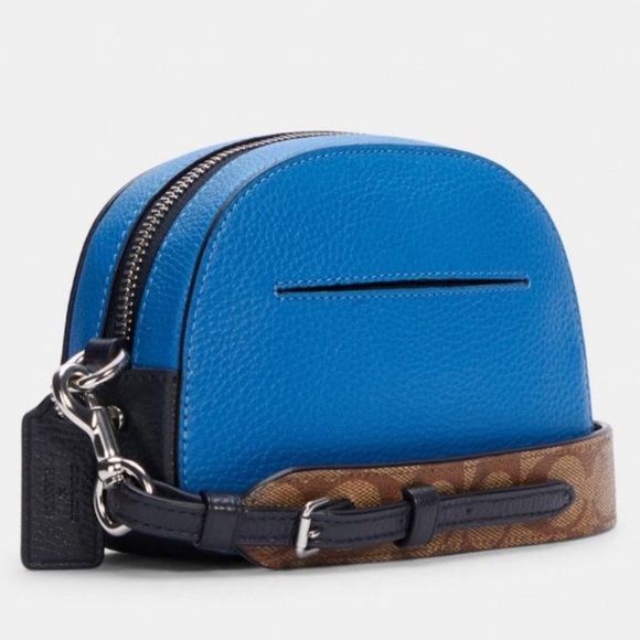 Coach x peanuts mini Serena crossbody 💝💝😍 - Picture 3 of 9